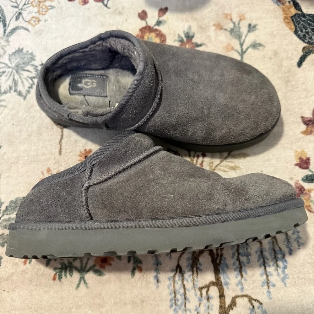 Ugg classic slipper grey women’s size 9 - Picture 3 of 8